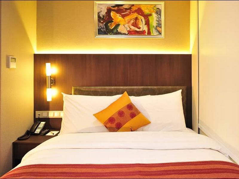 Clover 5 Hongkong Street Khách sạn